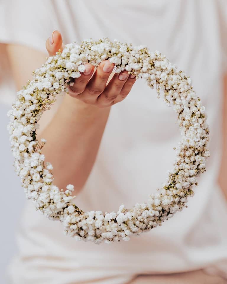 Kopfkränzchen aus Schleierkraut-Onlineshop für Blumen in Wien